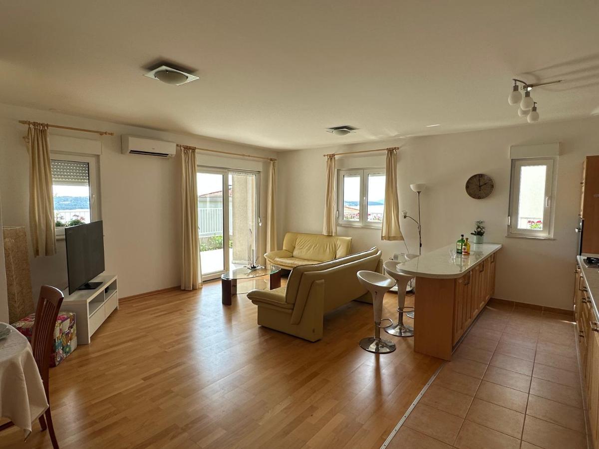 Aurora Luxury Apartment Trogir Exterior foto