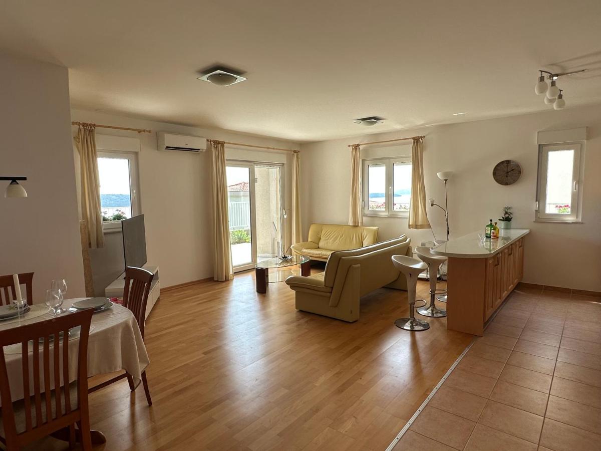 Aurora Luxury Apartment Trogir Exterior foto